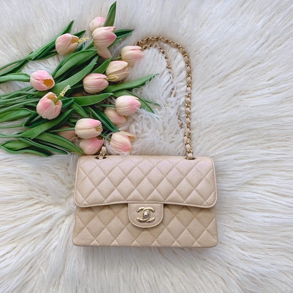 chanel iridescent beige